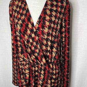 Anne Klein Red/Black/Tan Top Size Medium